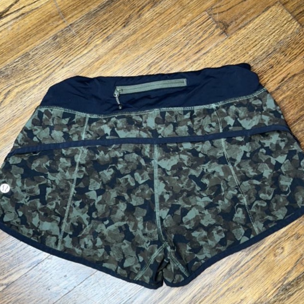 Lululemon - Picture 2 of 3